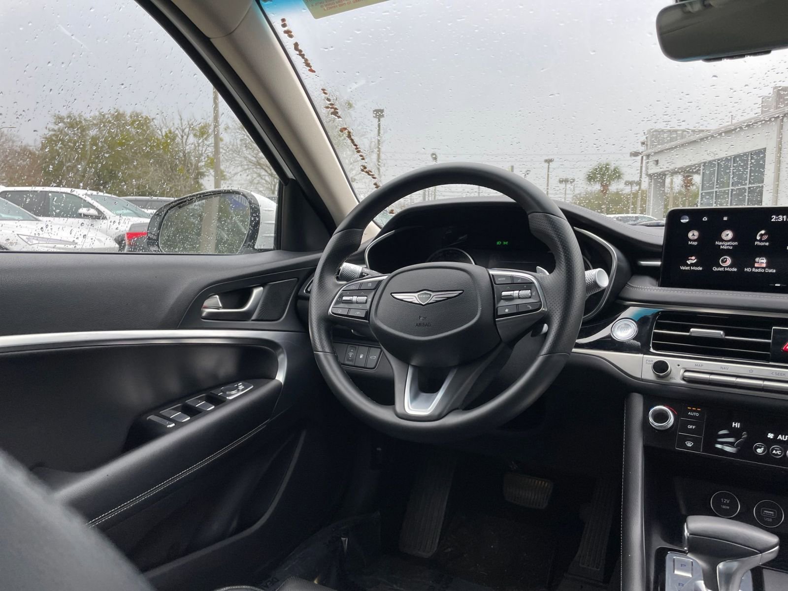 Used 2025 Genesis G70 2.5T image 35