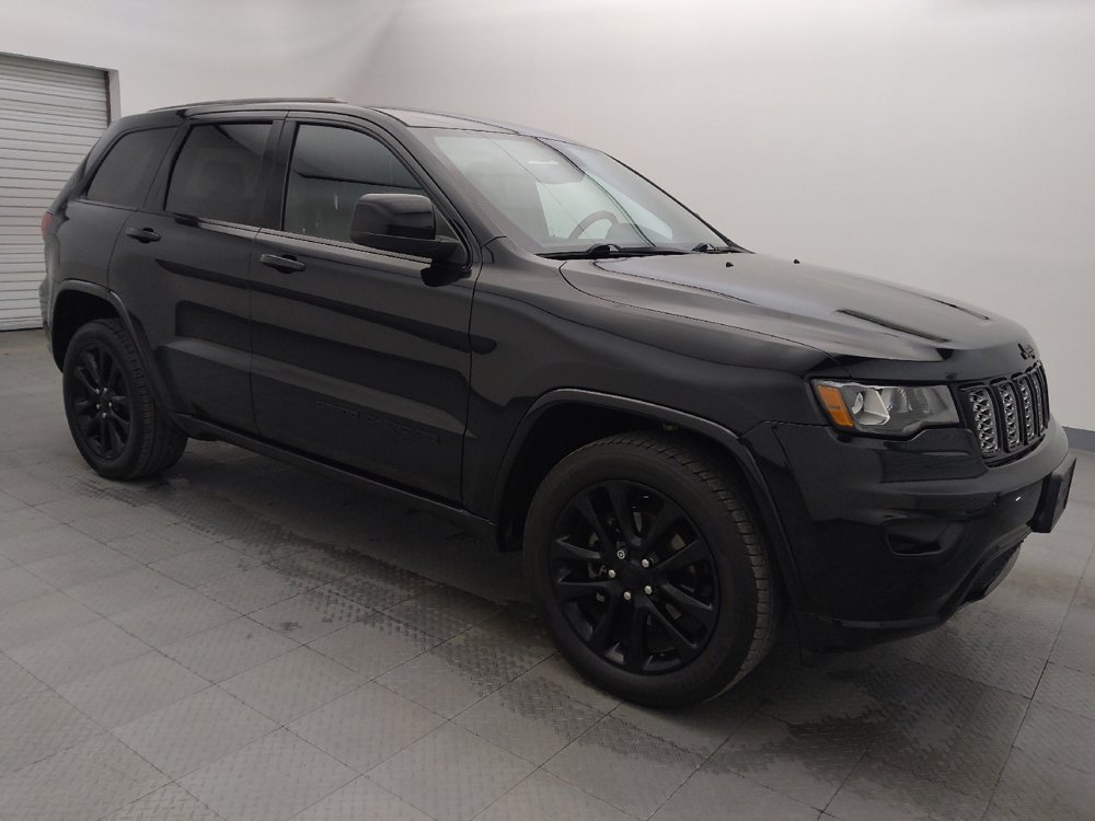 Used 2020 Jeep Grand Cherokee Altitude image 11