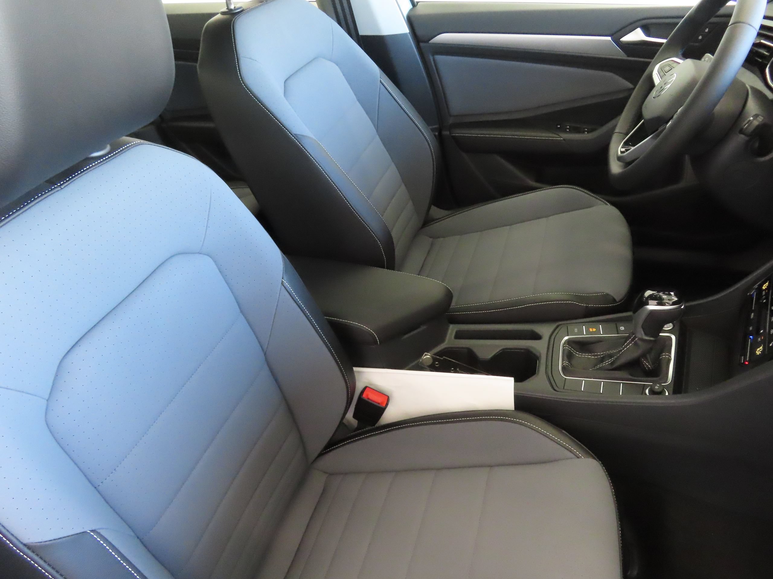 New 2026 Volkswagen Jetta SE FWD image 26