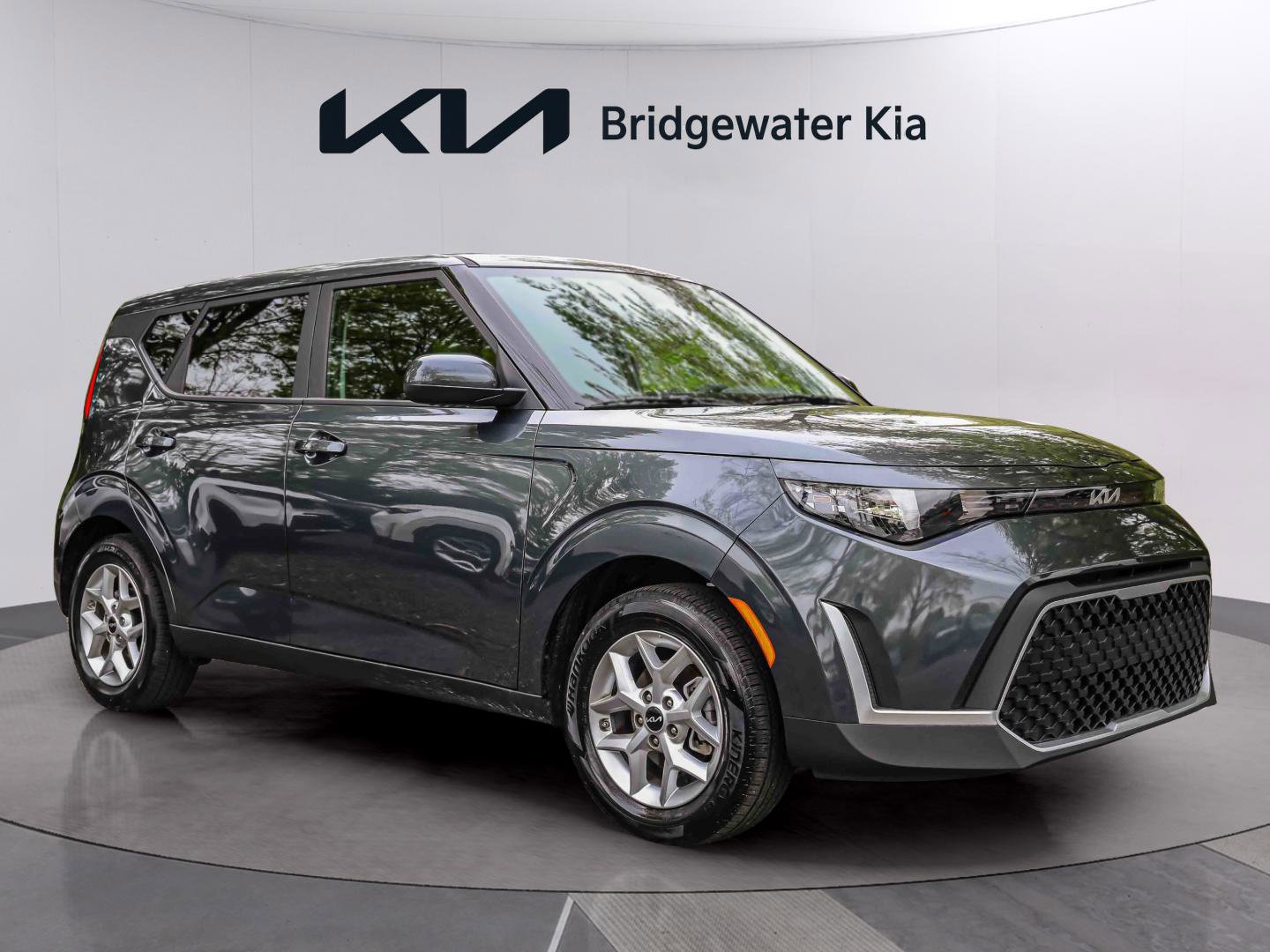 Certified 2025 Kia Soul LX w/ LX Technology Package FWD image 1