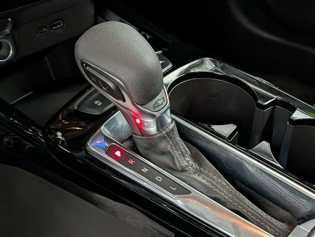 Used 2025 Chevrolet Trax LT w/ Driver Confidence Package image 24