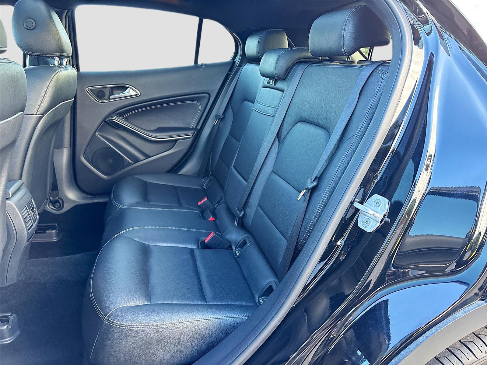 Used 2016 Mercedes-Benz GLA 250 image 24