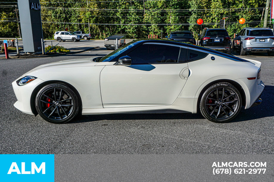 Used 2025 Nissan Z Performance w/ Floor Mat Package RWD image 6