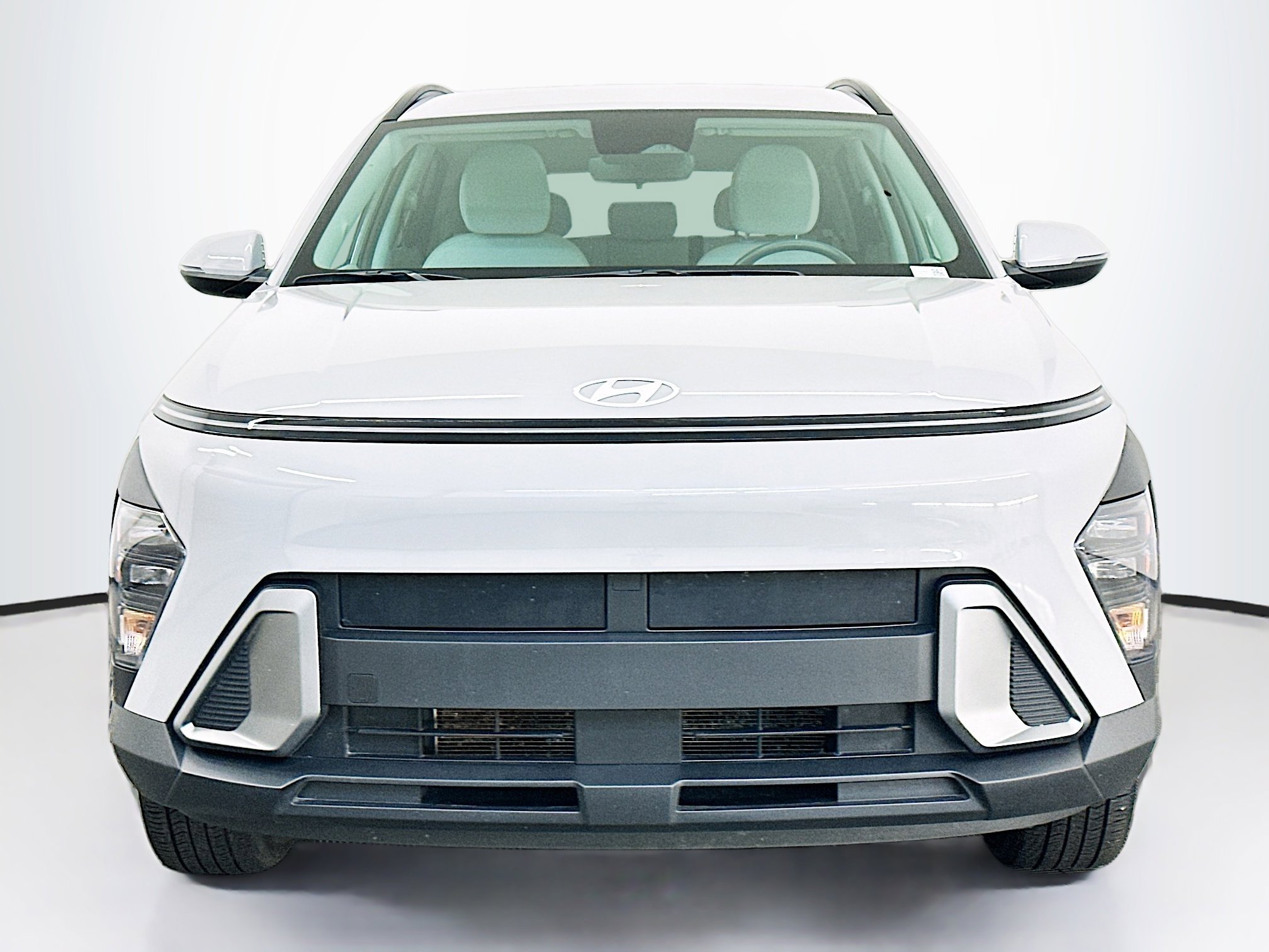 Used 2025 Hyundai Kona SEL image 2