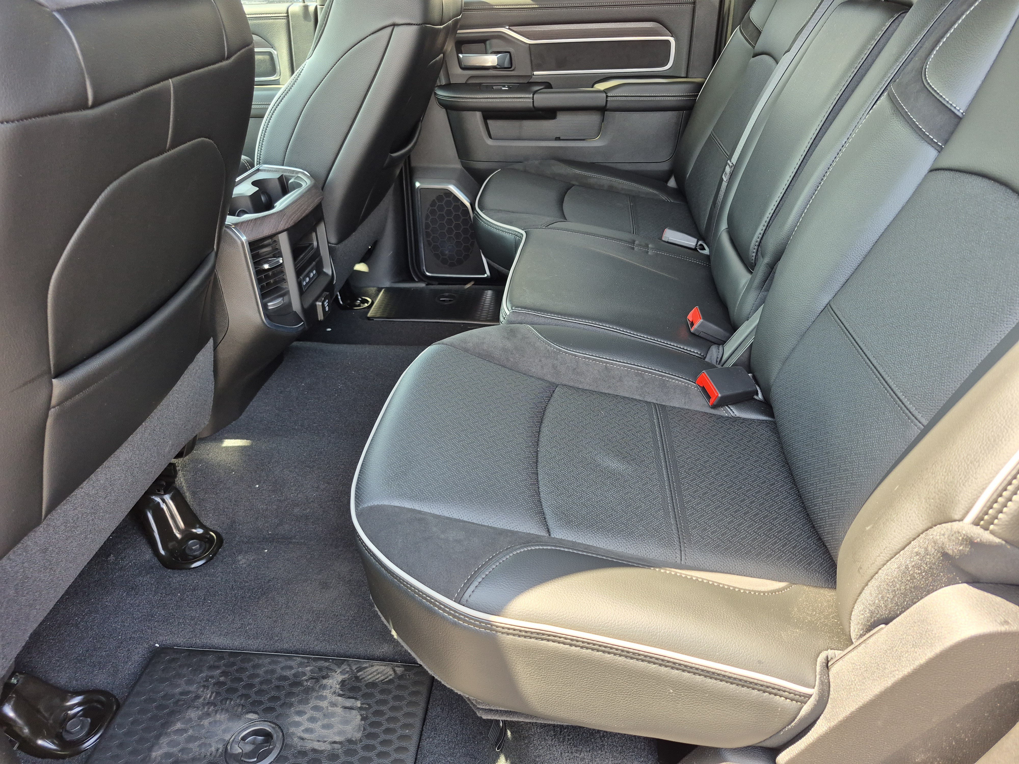 New 2026 RAM 2500 Laramie w/ Night Edition AWD/4WD image 22