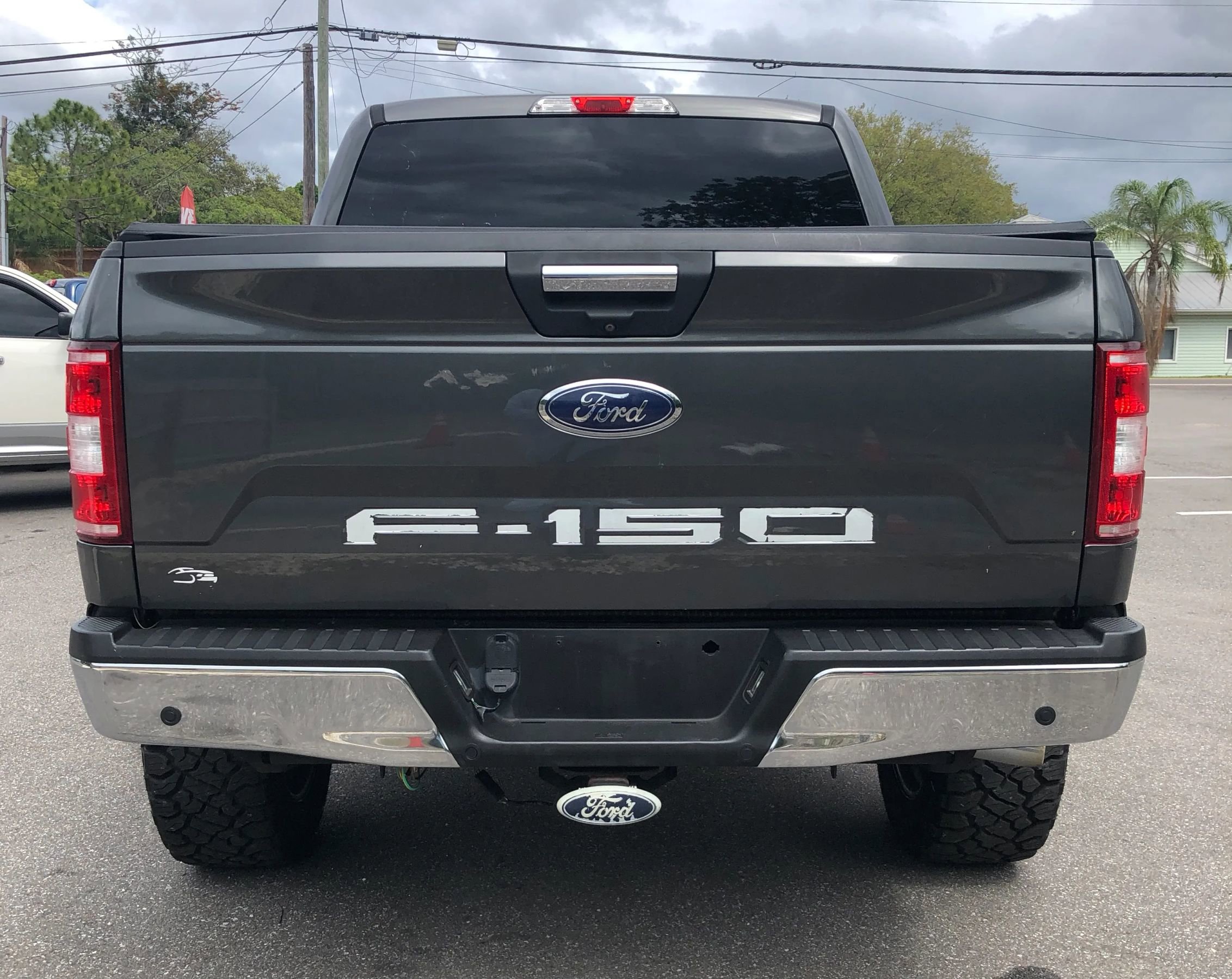 Used 2018 Ford F150 XLT w/ Equipment Group 302A Luxury image 4