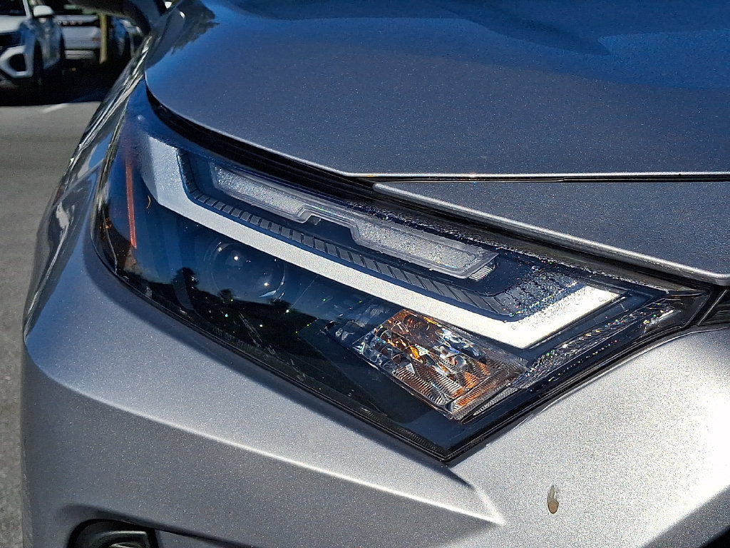 Used 2025 Toyota RAV4 LE AWD/4WD image 12