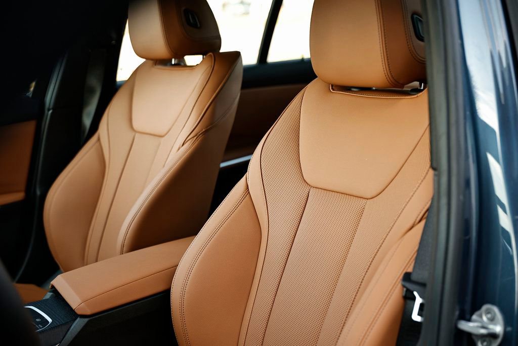New 2026 BMW 330i Sedan w/ M Sport Package image 21