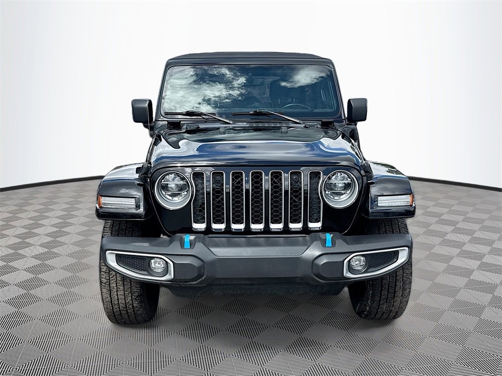 Used 2022 Jeep Wrangler Unlimited Sahara w/ Cold Weather Group image 2