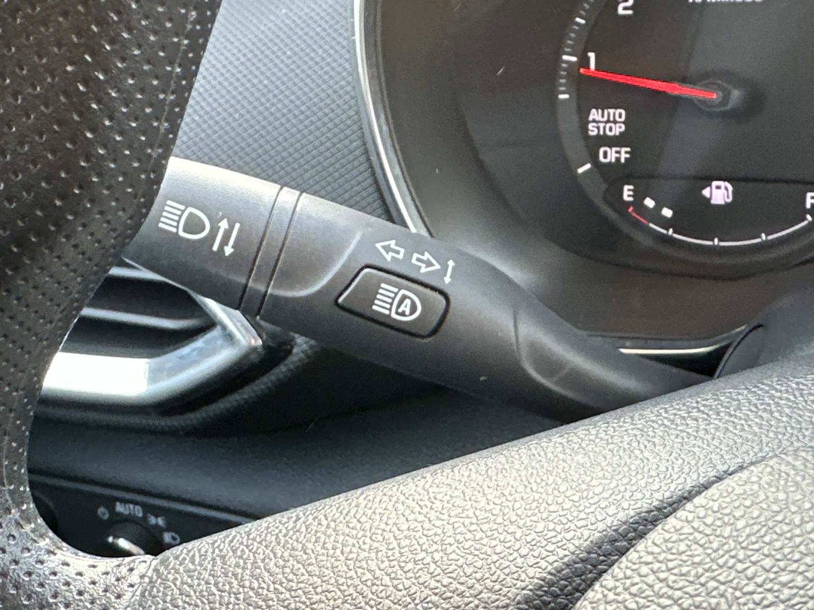 Certified 2023 Chevrolet TrailBlazer LT w/ Convenience Package image 24