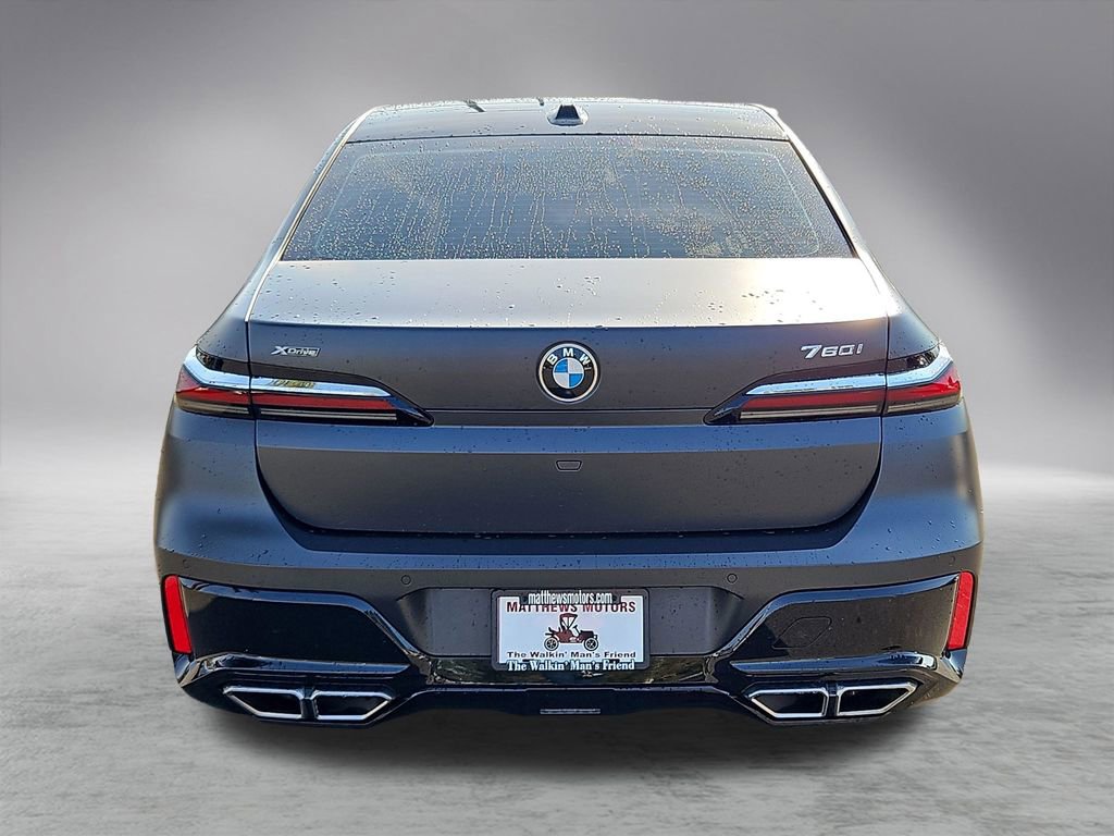 Used 2024 BMW 760i xDrive AWD/4WD image 7