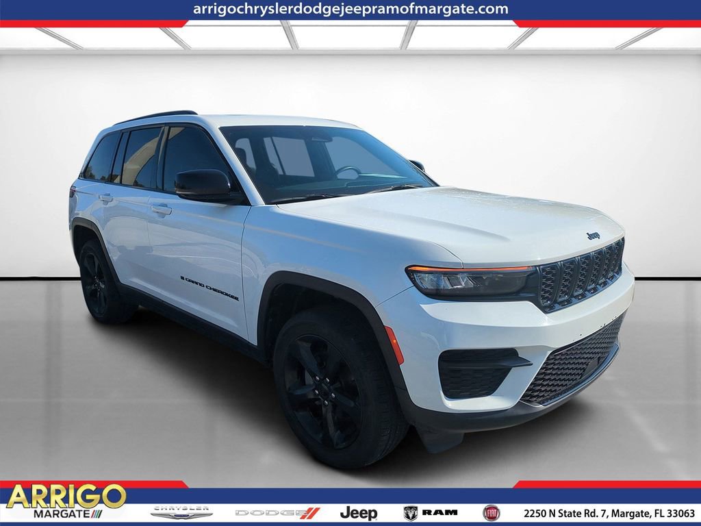 Used 2023 Jeep Grand Cherokee Altitude