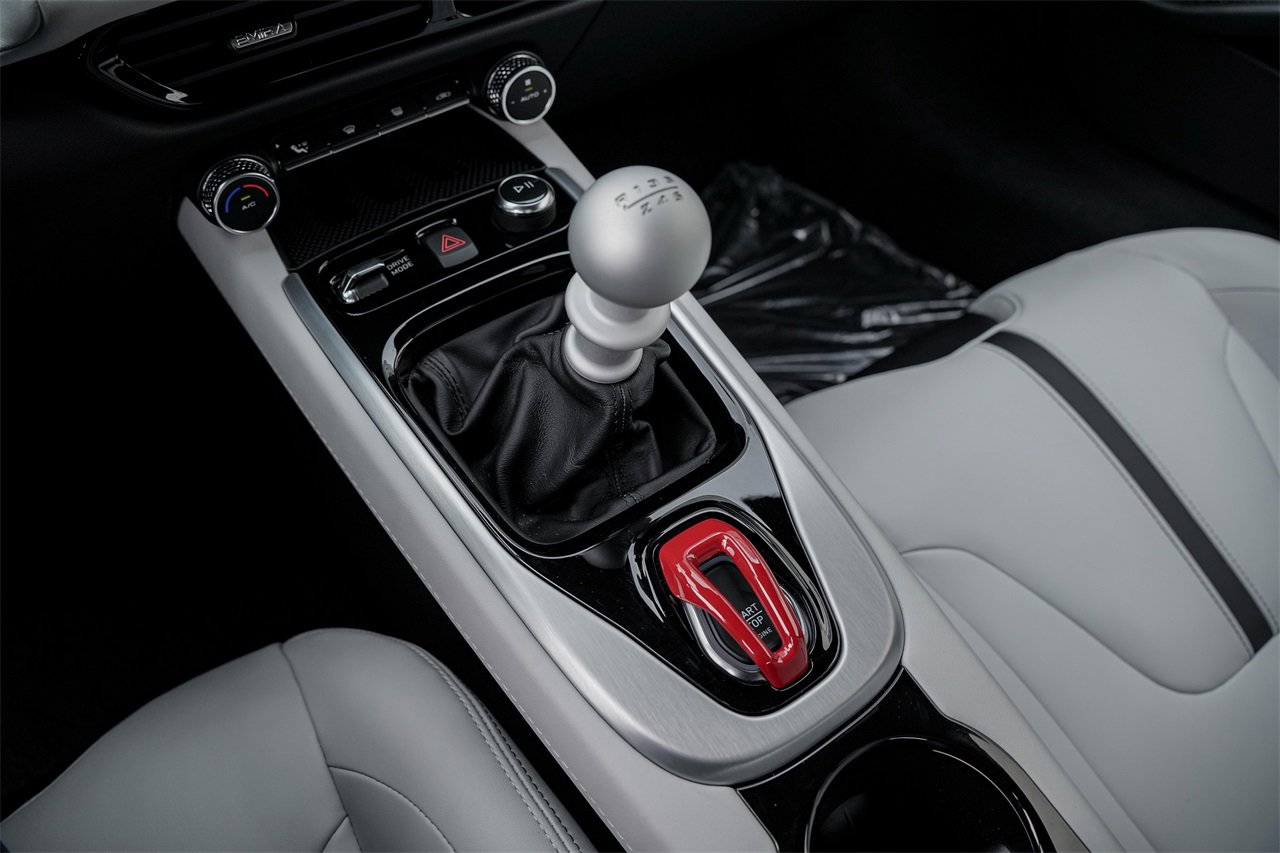 New 2025 Lotus Emira image 30