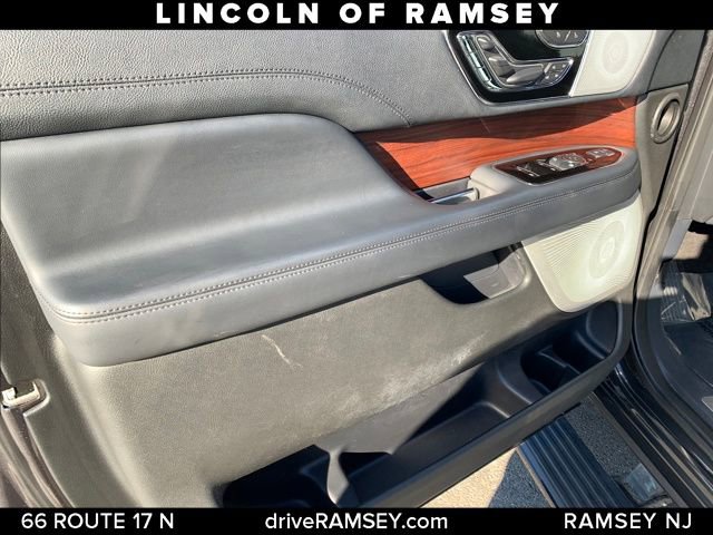Used 2023 Lincoln Navigator Reserve image 12