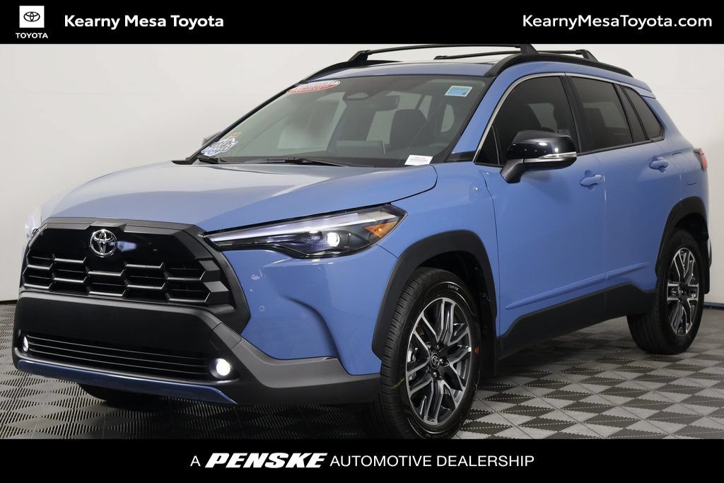Used 2026 Toyota Corolla Cross XLE w/ Convenience Package FWD video 1