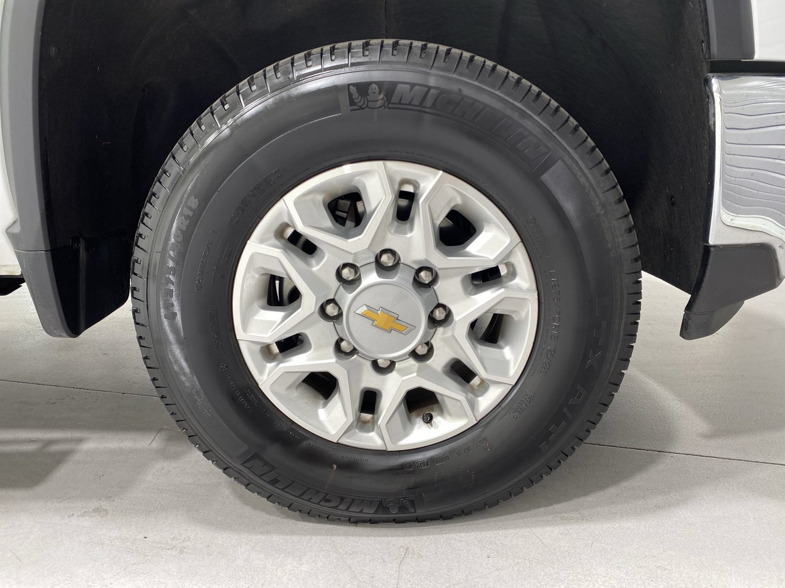 Used 2025 Chevrolet Silverado 3500 LT AWD/4WD image 10