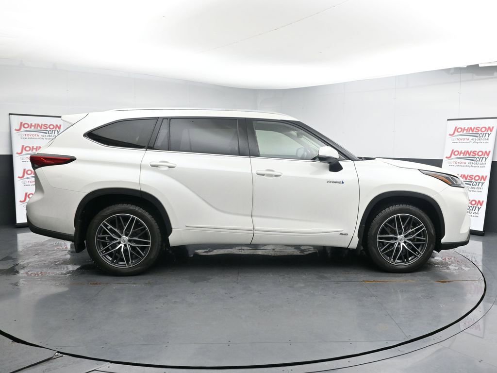 Used 2020 Toyota Highlander Limited image 9