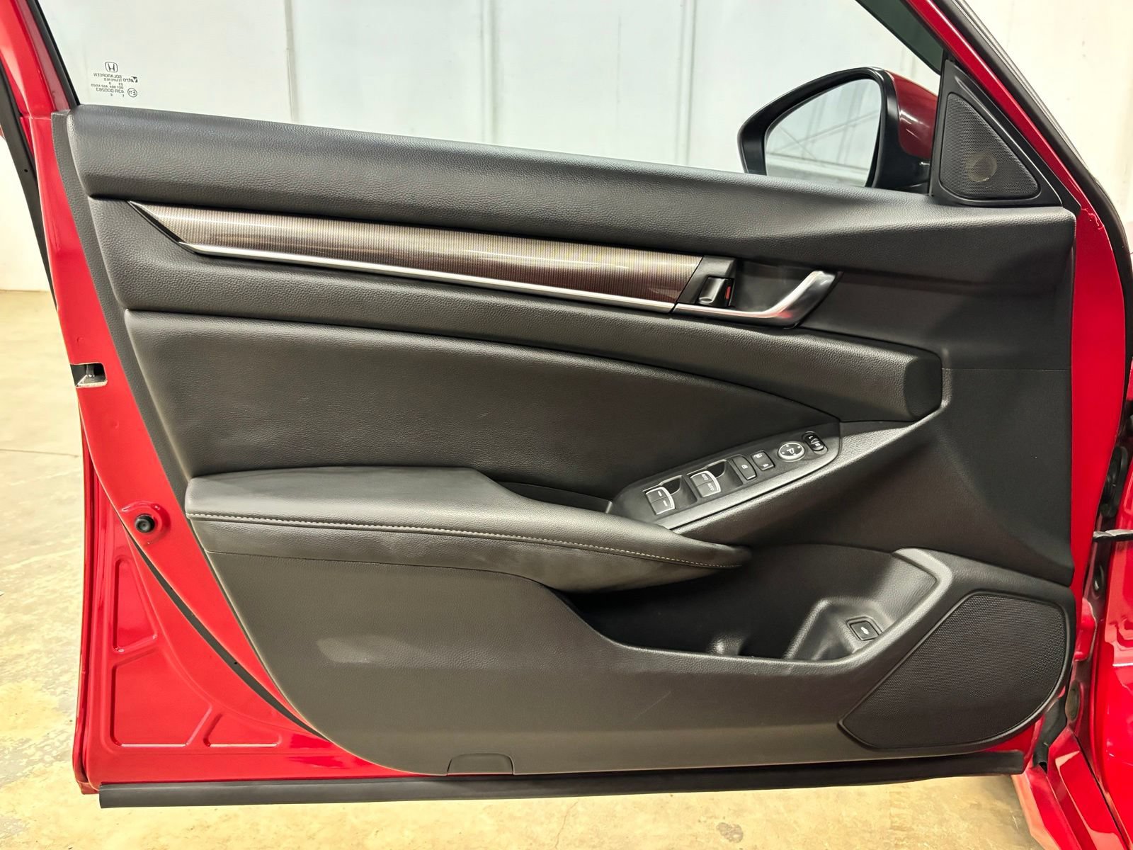 Used 2019 Honda Accord Sport image 18