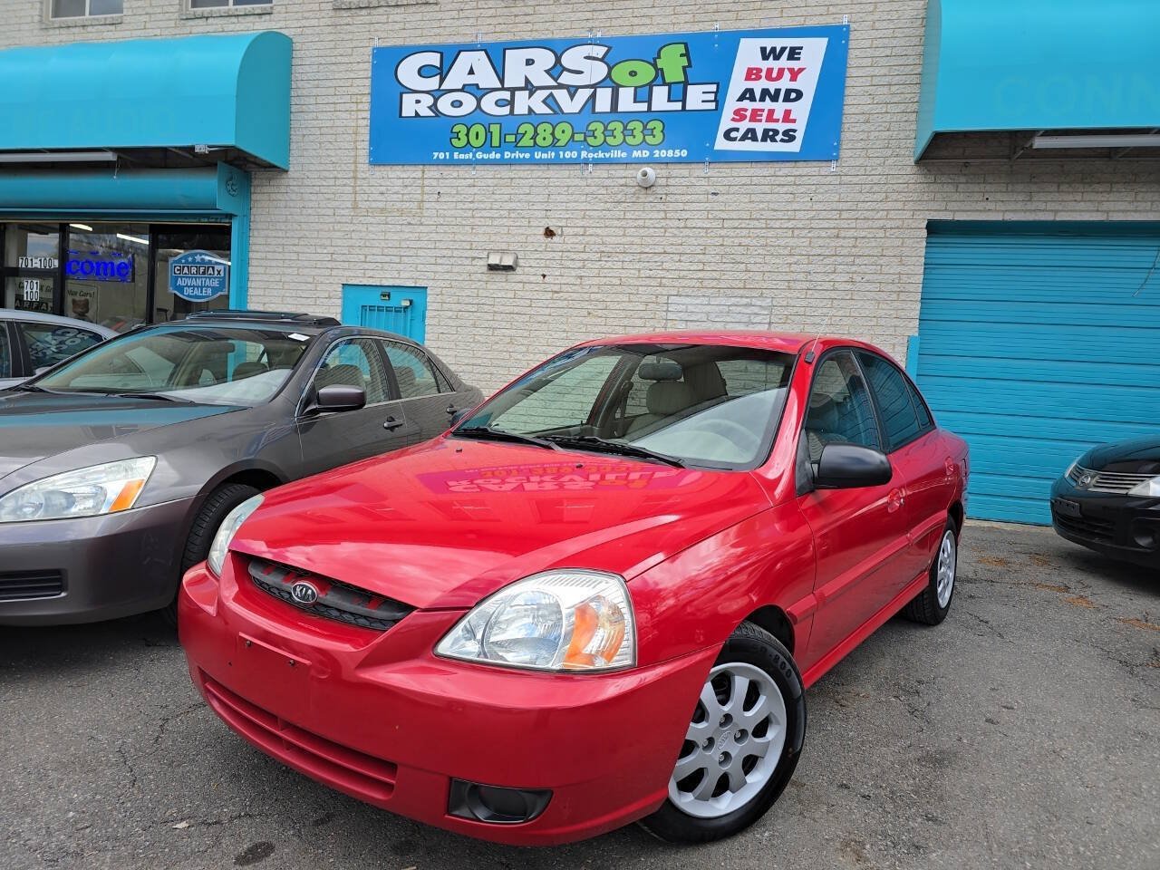Used 2003 Kia Rio Sedan FWD image 2