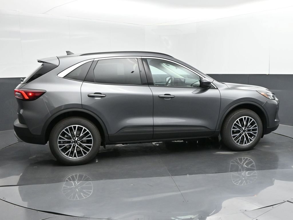 New 2024 Ford Escape SE image 7