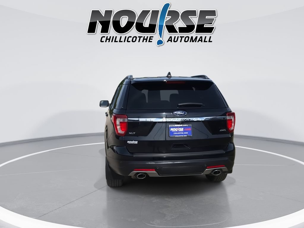 Used 2018 Ford Explorer XLT AWD/4WD image 7
