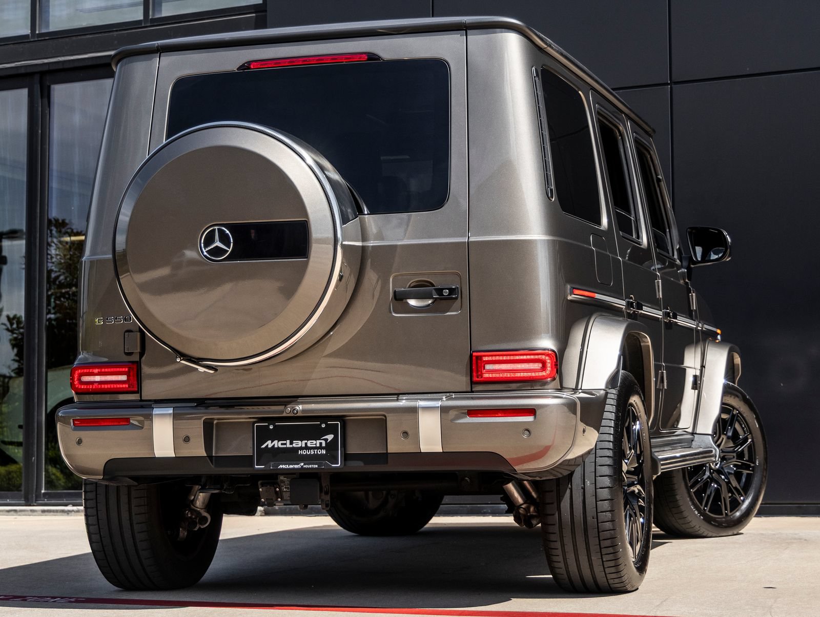 Used 2025 Mercedes-Benz G 550 image 8
