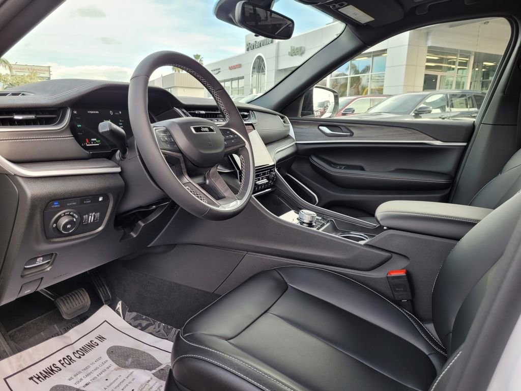 New 2024 Jeep Grand Cherokee Limited 4xe image 10