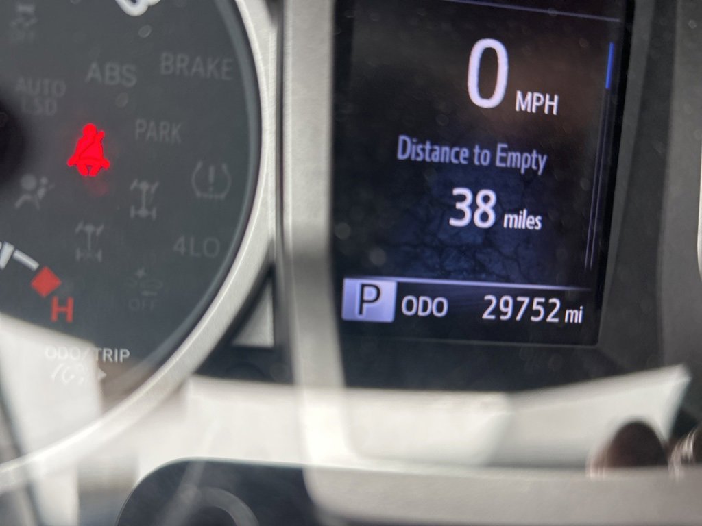 Used 2020 Toyota Tacoma SR5 image 9