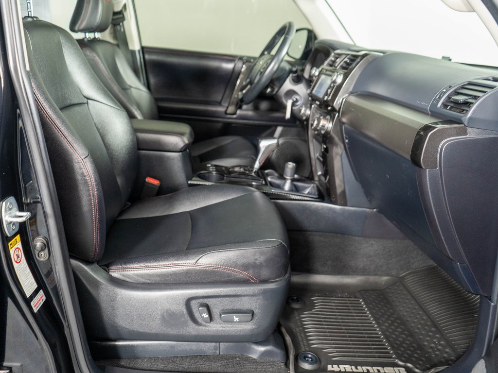 Used 2018 Toyota 4Runner TRD Off-Road Premium image 8