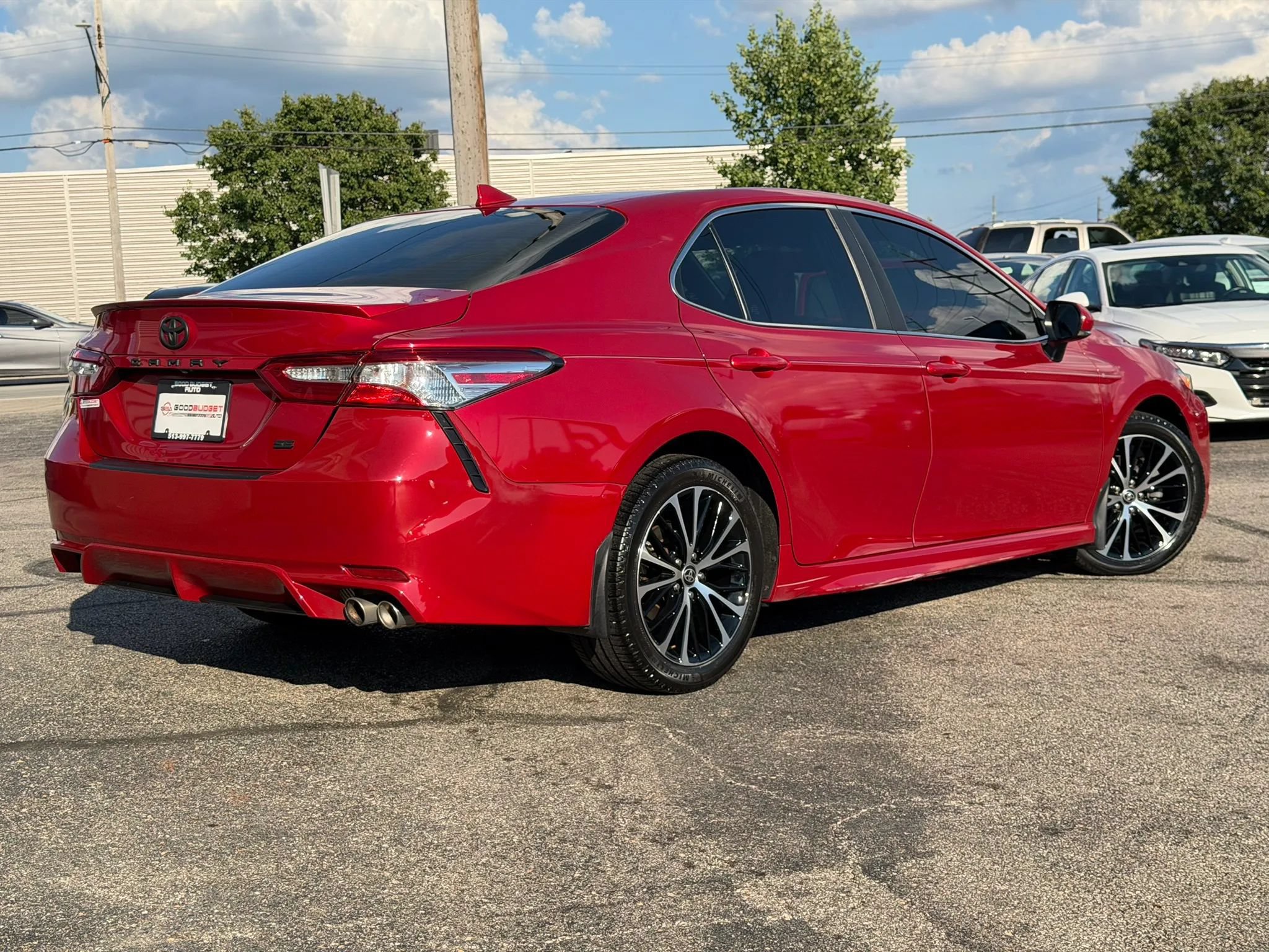 Used 2020 Toyota Camry SE w/ Convenience Package FWD image 23