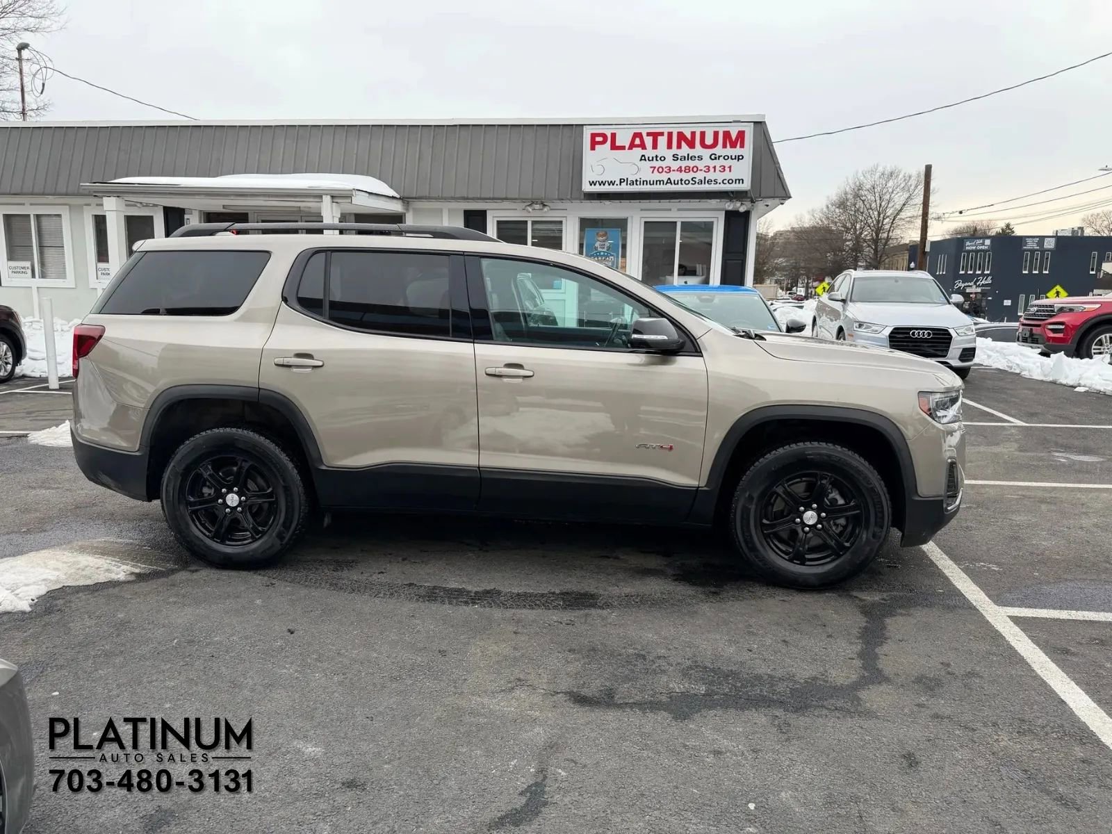 Used 2022 GMC Acadia AT4 w/ Preferred Package image 2
