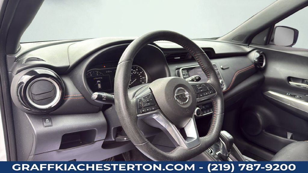 Used 2018 Nissan Kicks SR FWD image 30