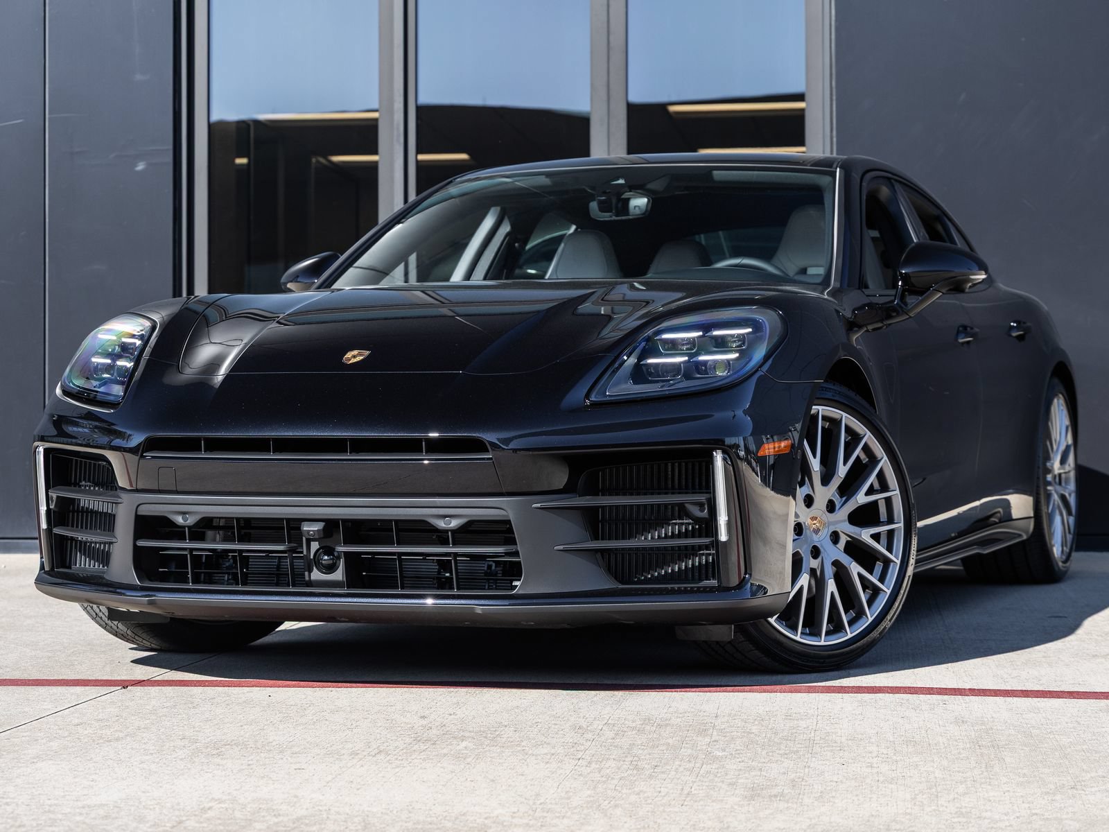 Certified 2026 Porsche Panamera 4 AWD/4WD image 1