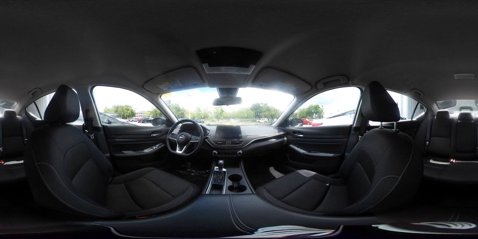 Used 2025 Nissan Altima 2.5 SV FWD image 42