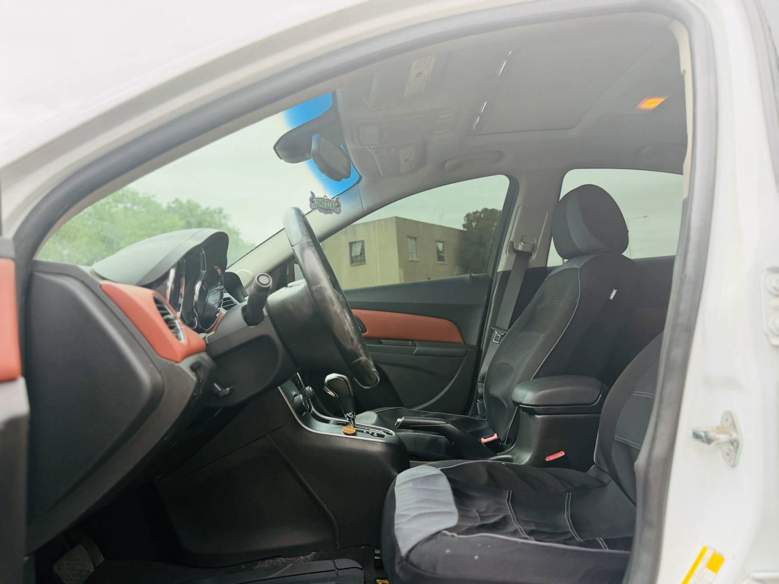 Used 2011 Chevrolet Cruze LTZ FWD image 8