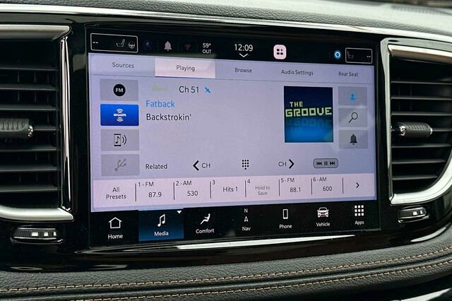 New 2023 Chrysler Pacifica Pinnacle image 19