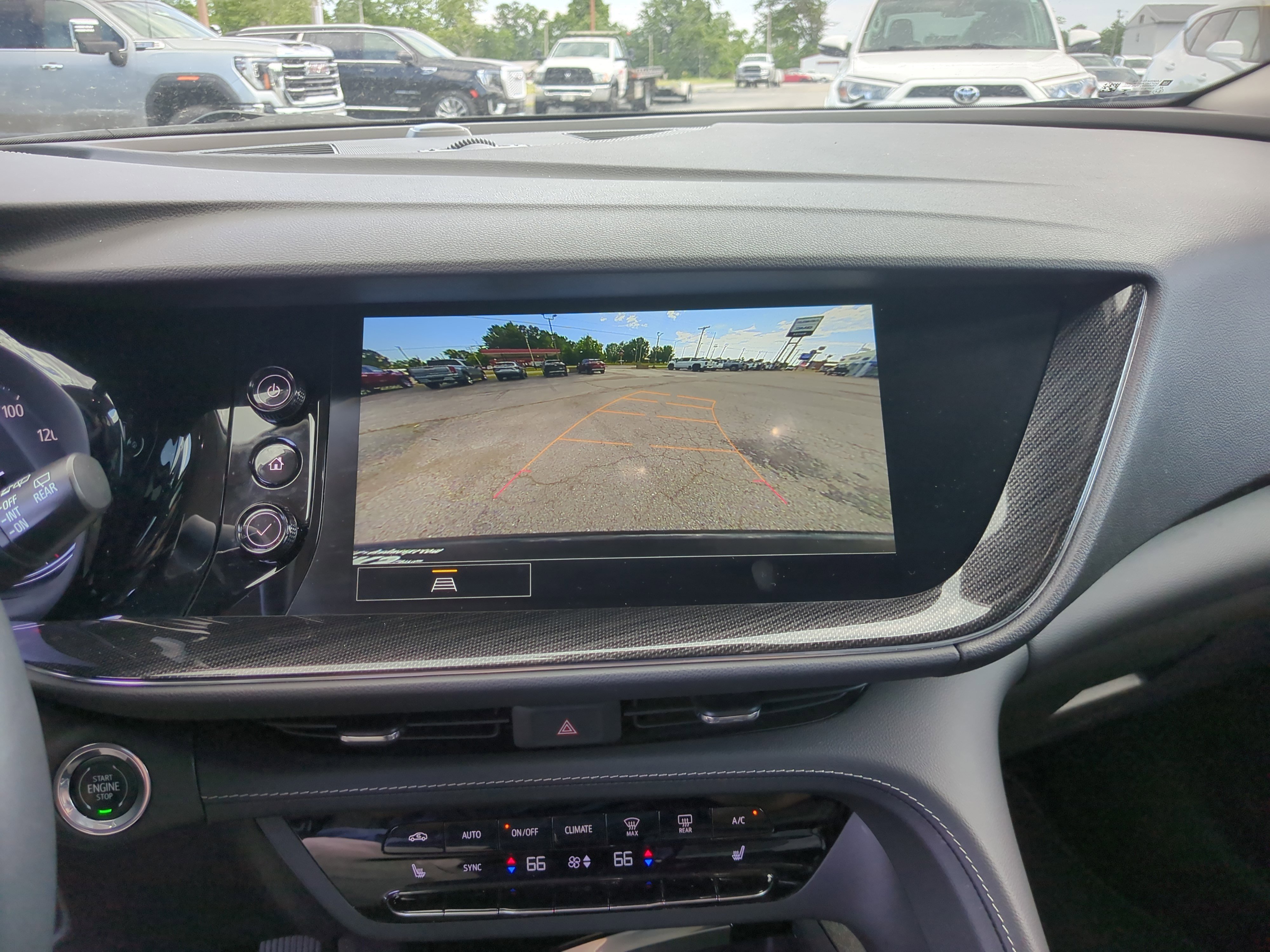 Used 2022 Buick Envision Essence w/ Safety Package image 11