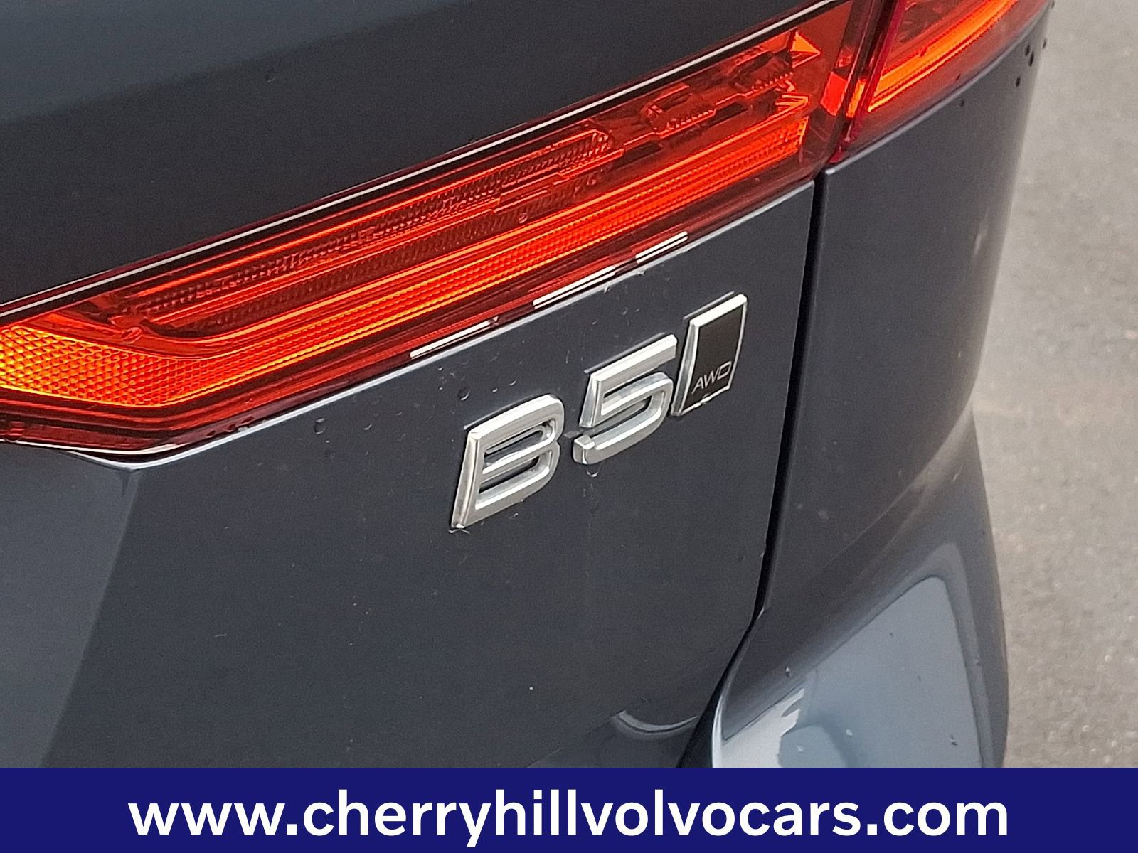 Certified 2023 Volvo XC60 B5 Plus w/ Climate Package image 31