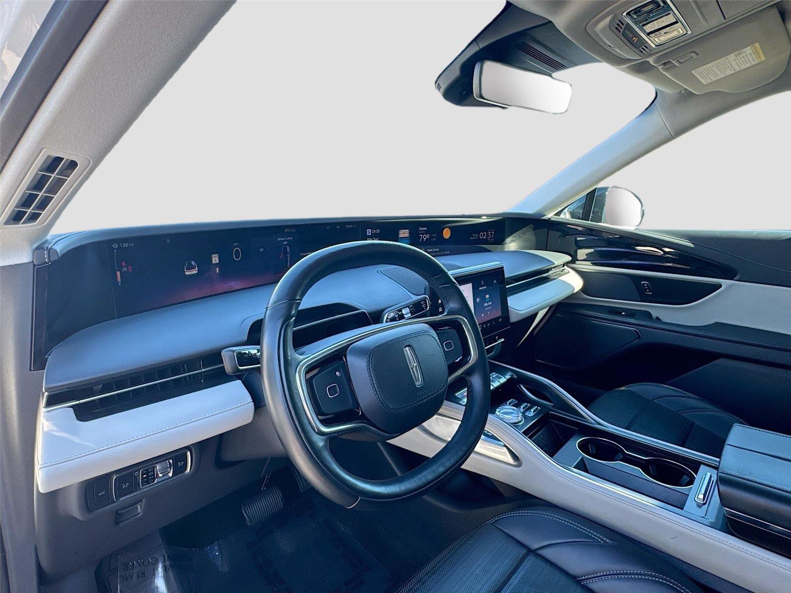 Used 2024 Lincoln Nautilus Reserve image 9