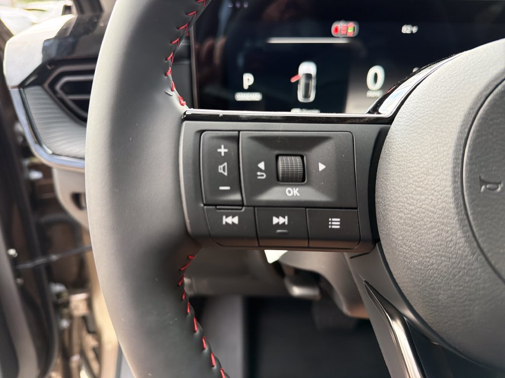 New 2027 Nissan Kicks SR FWD image 19