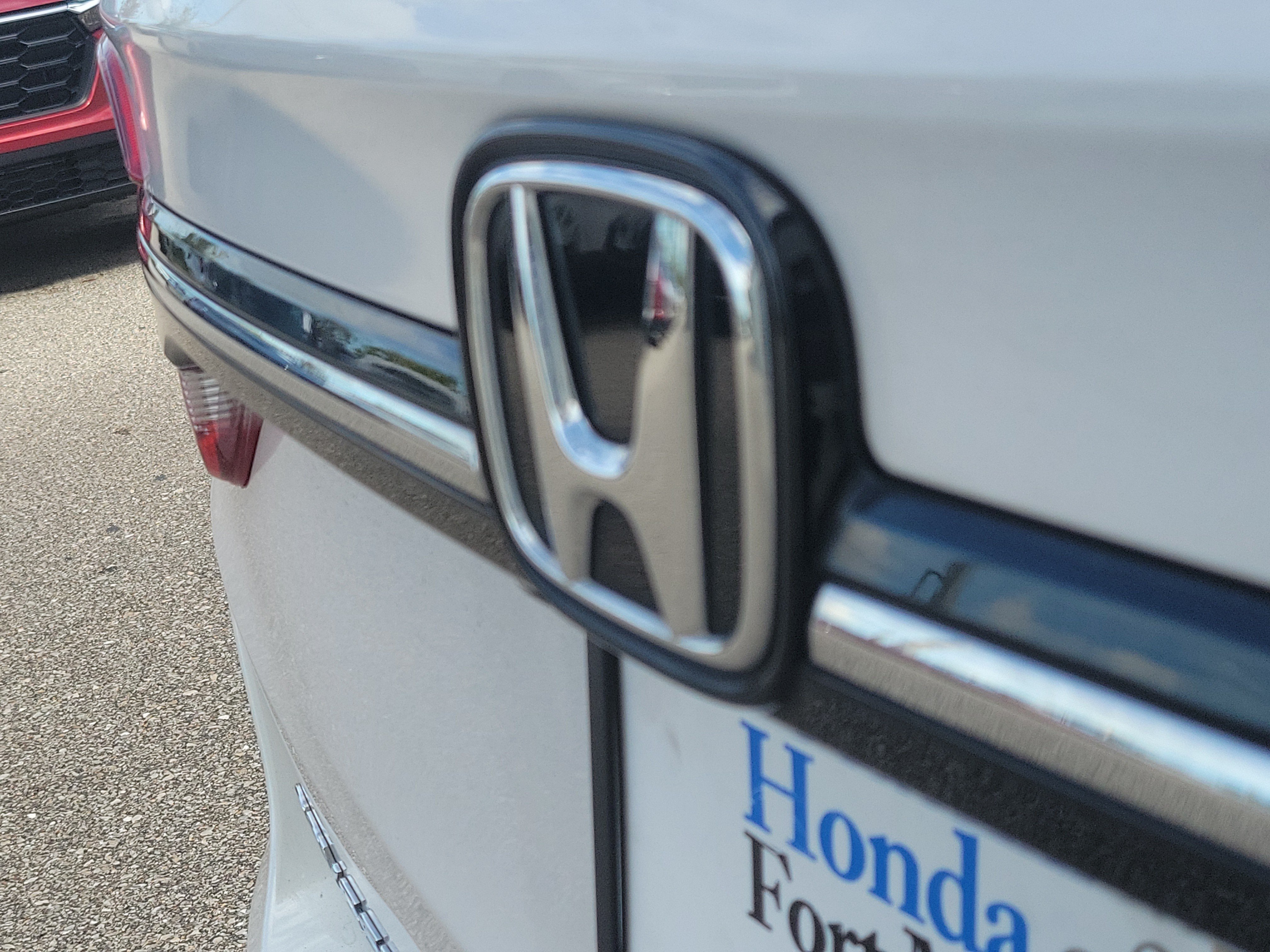 Used 2024 Honda Odyssey EX-L image 7
