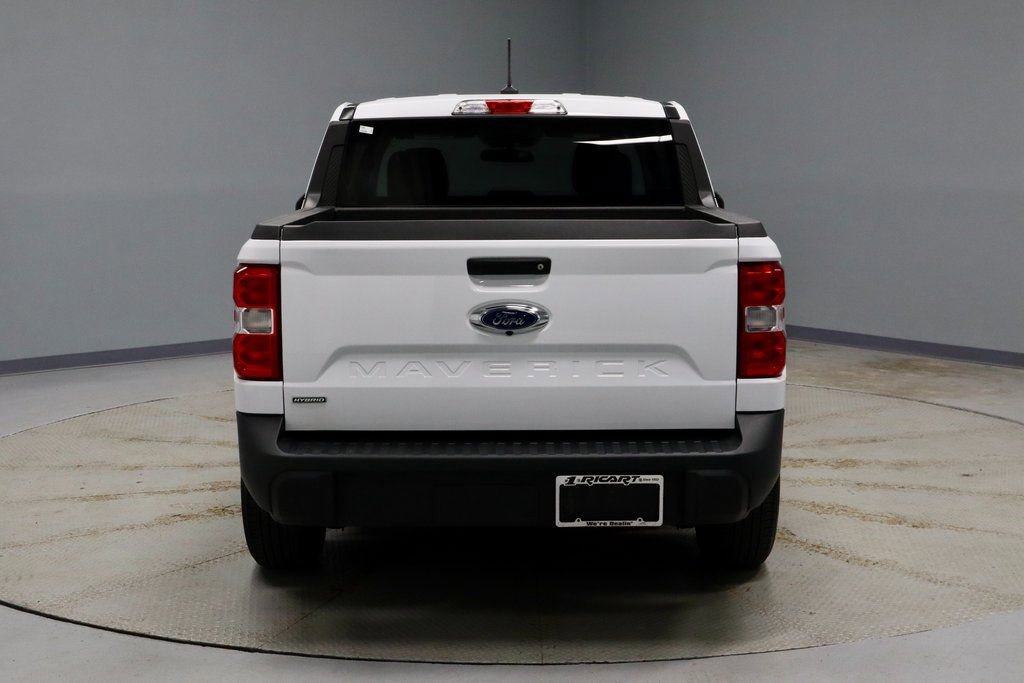 Certified 2024 Ford Maverick XL image 9