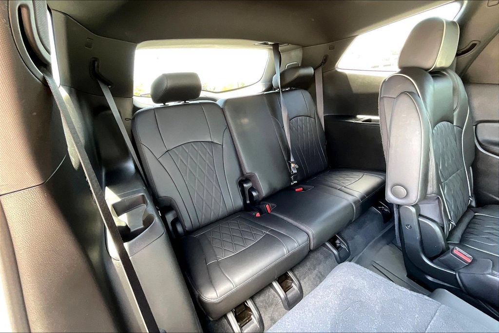 Used 2023 Buick Enclave Avenir w/ Trailering Package, 5000 lbs. AWD/4WD image 25