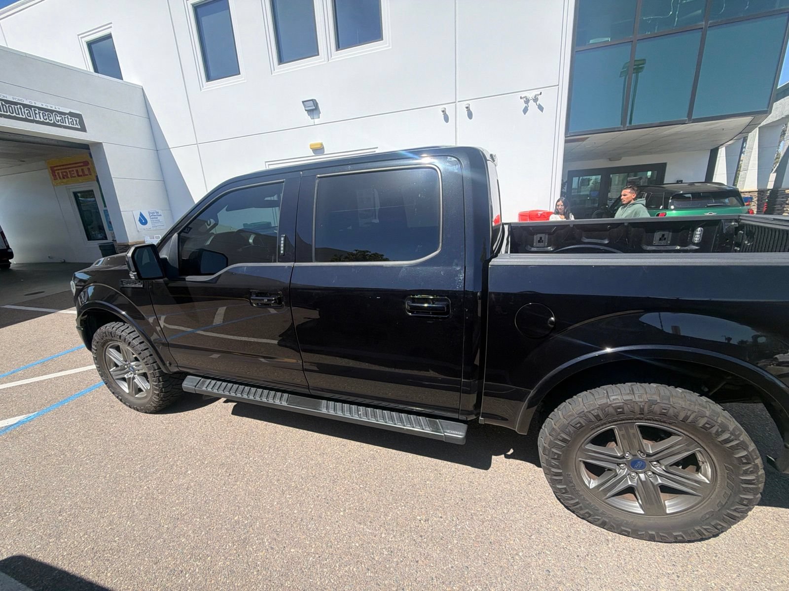 Used 2020 Ford F150 Lariat w/ Equipment Group 502A Luxury AWD/4WD image 17