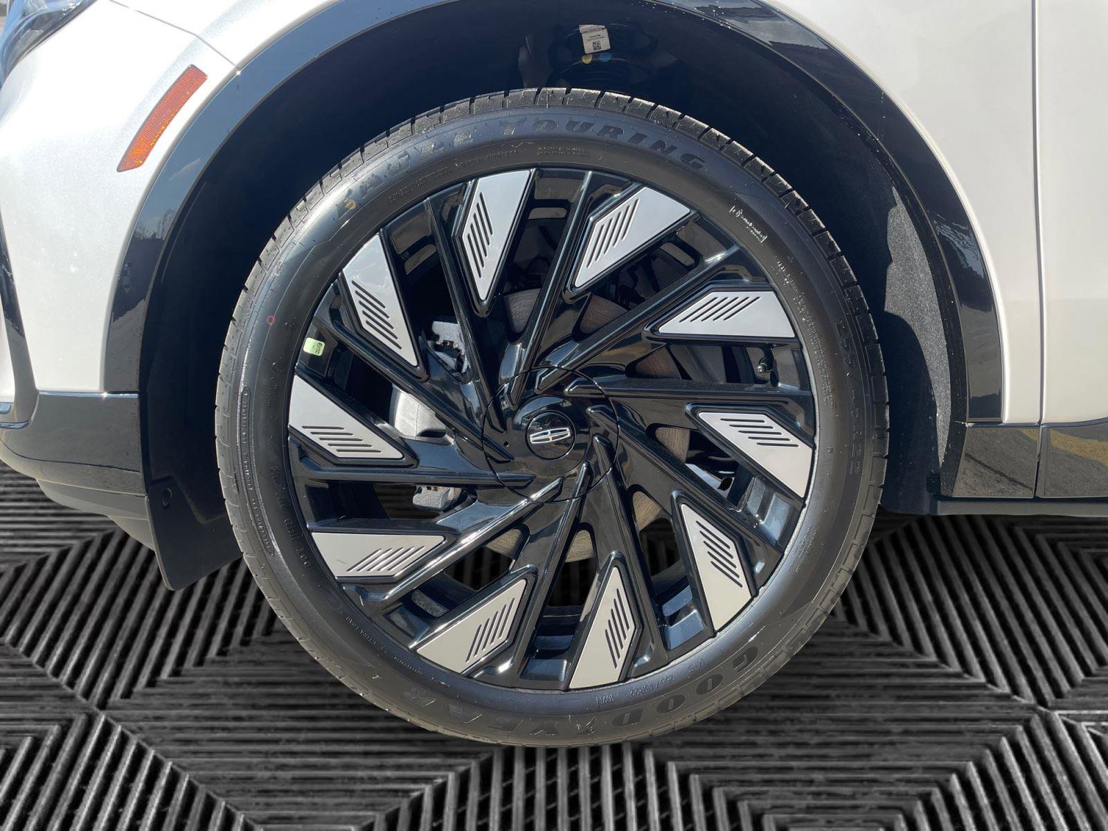 New 2026 Lincoln Nautilus Reserve AWD/4WD image 14