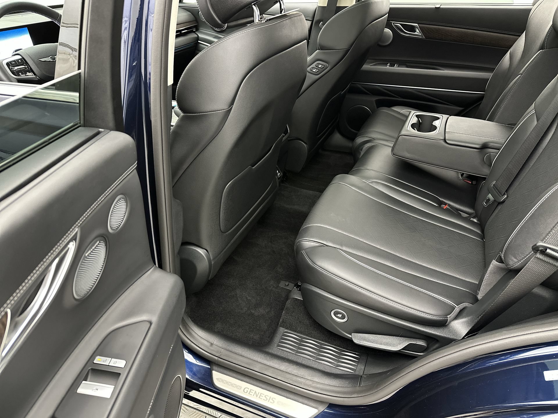 Certified 2026 Genesis GV80 3.5T Advanced AWD/4WD image 23