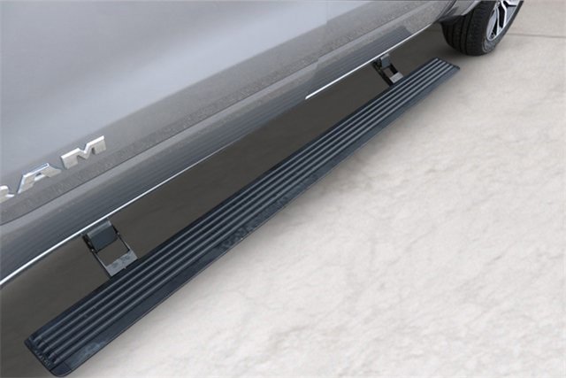 Used 2025 RAM 1500 Limited image 12