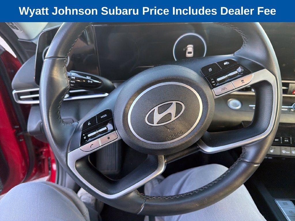 Used 2025 Hyundai Elantra SEL FWD image 24