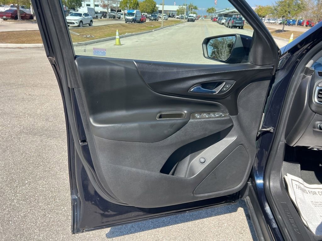 Used 2021 Chevrolet Equinox LT image 37