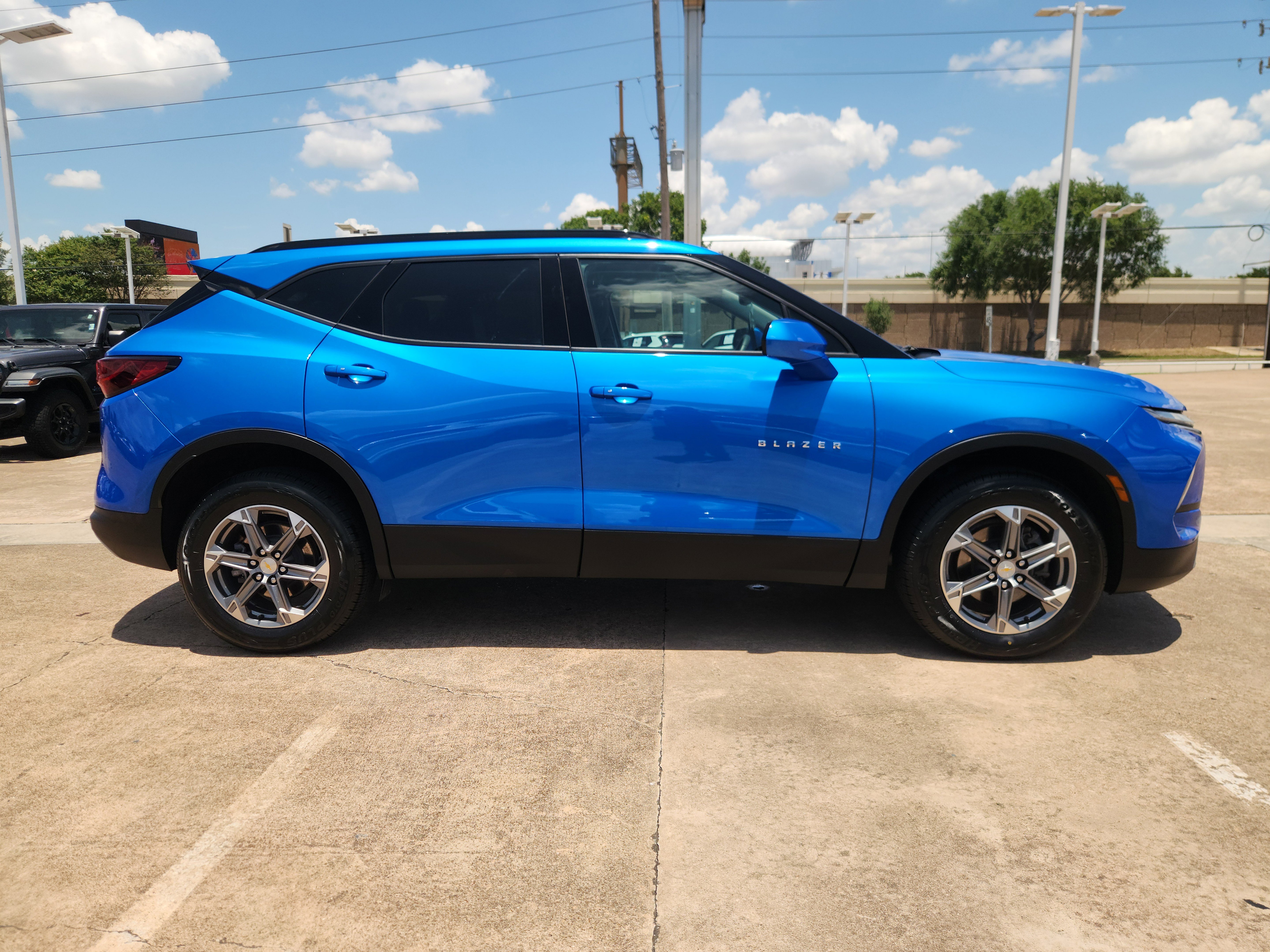 Certified 2024 Chevrolet Blazer LT w/ Convenience Package FWD image 5